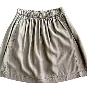 Gap Skirt with Pockets. Gray. Size XL